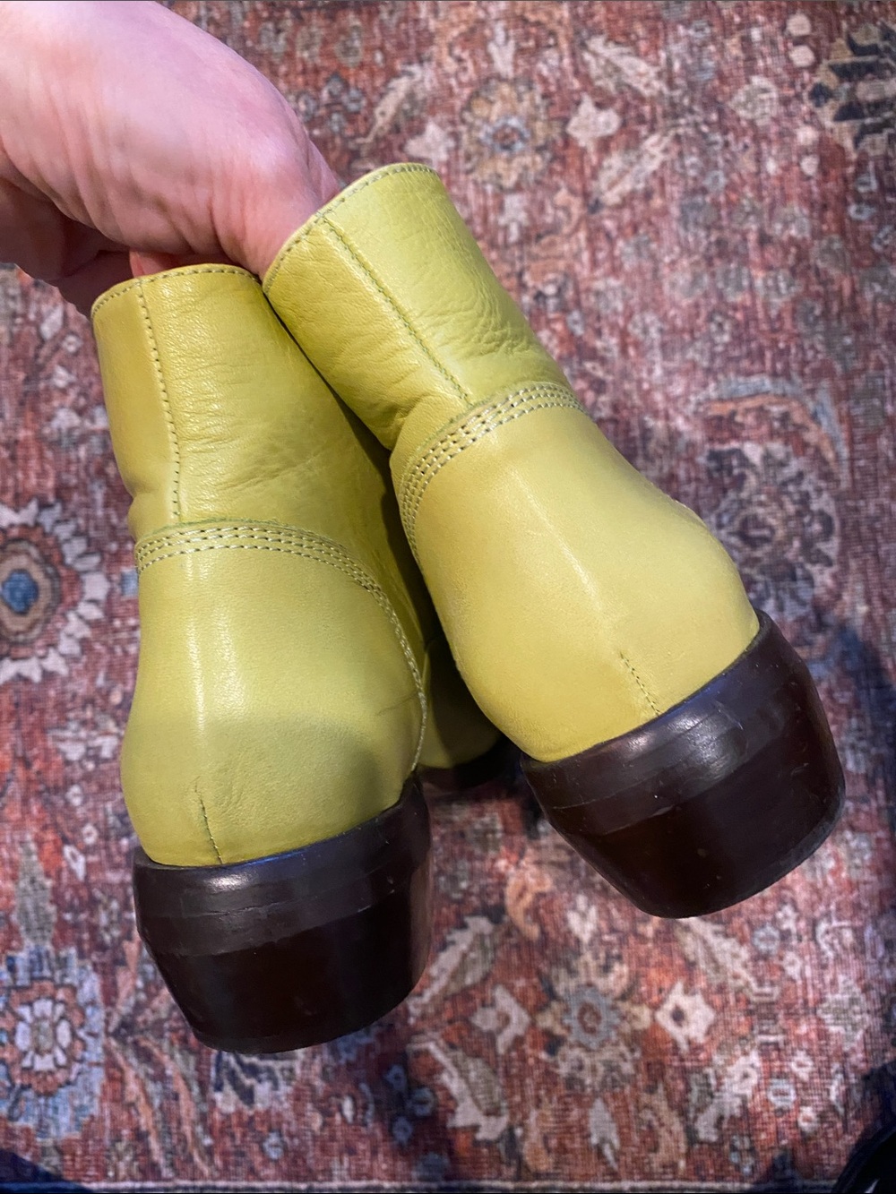Intentionally Blank, West Lime Green Lace-Up Leather Ankle Boots. Size 39. - Picture 9 of 11